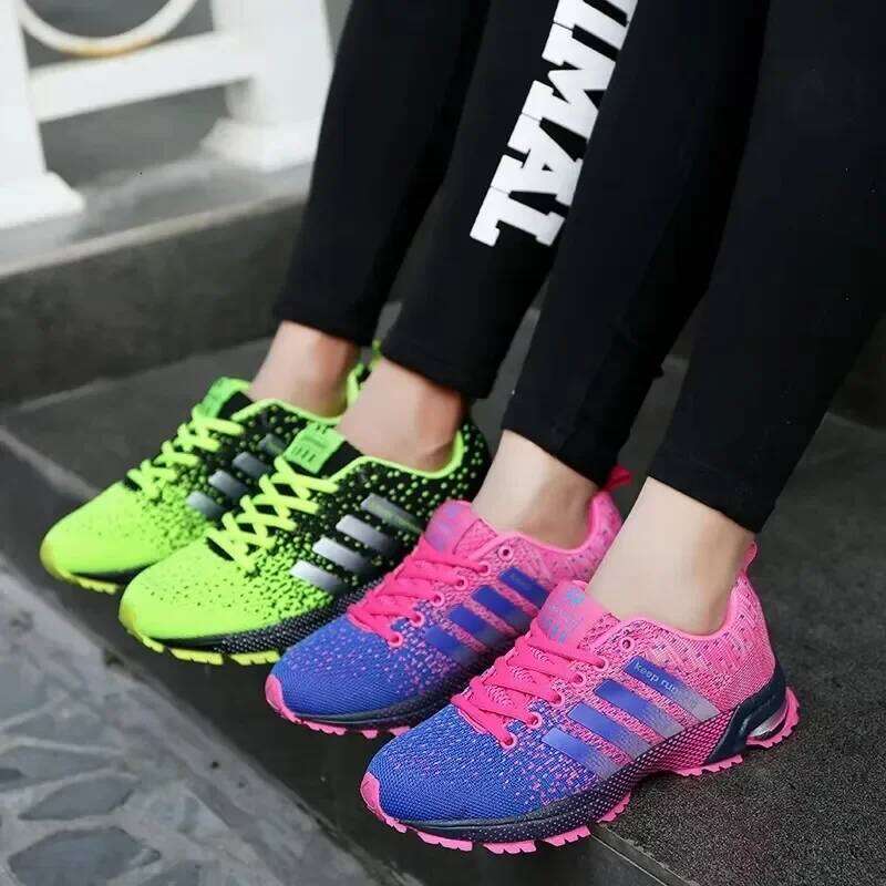 Men's Explosive Street Eye Catching Design Board with Unique Color Matching Breathable Comfortable Anti Slip Walking Shoes