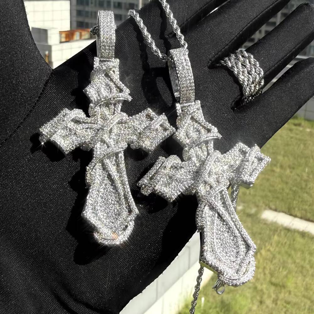 Mens Hip Hop 5A Cubic MoissaniteVVSia Moissanite Cross Pendant Necklace Iced Silver for Wedding Engagement Party White Gold Jewelry
