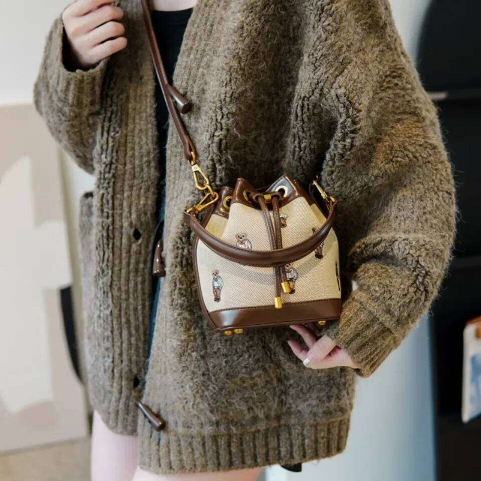 Drawstring Bucket Women's Crossbody Messenger Large Capacity Handheld Shoulder Armpit Bag