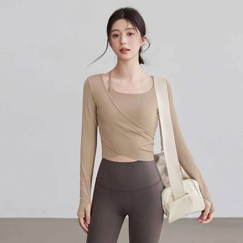 Yoga Clothes Fake Two-piece Slimming Tops with Chest Pads Professional Pilates Training Fitness Long Sleeves for Women 26Y0224