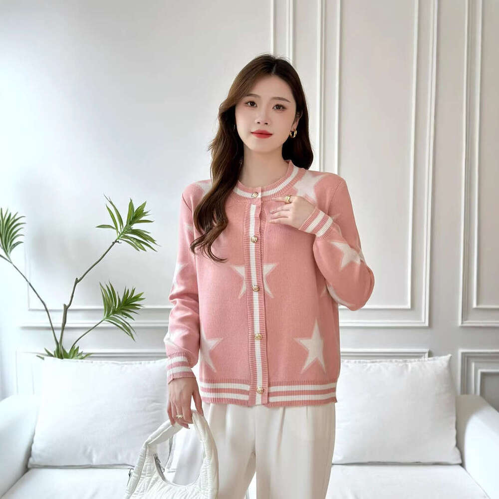 High-End Niche Designer Lazy Style Color-Block Five-Pointed Star Knitted Cardigan Fashion Versatile Slimming