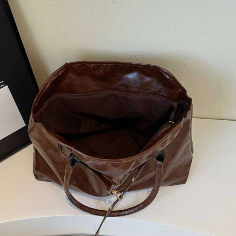 Women's Vintage Large Capacity PU Leather Tote Bag Metal Buckle Strap Accents Top - Handle Shoulder Carry Bags for Winter 2025 Z260224