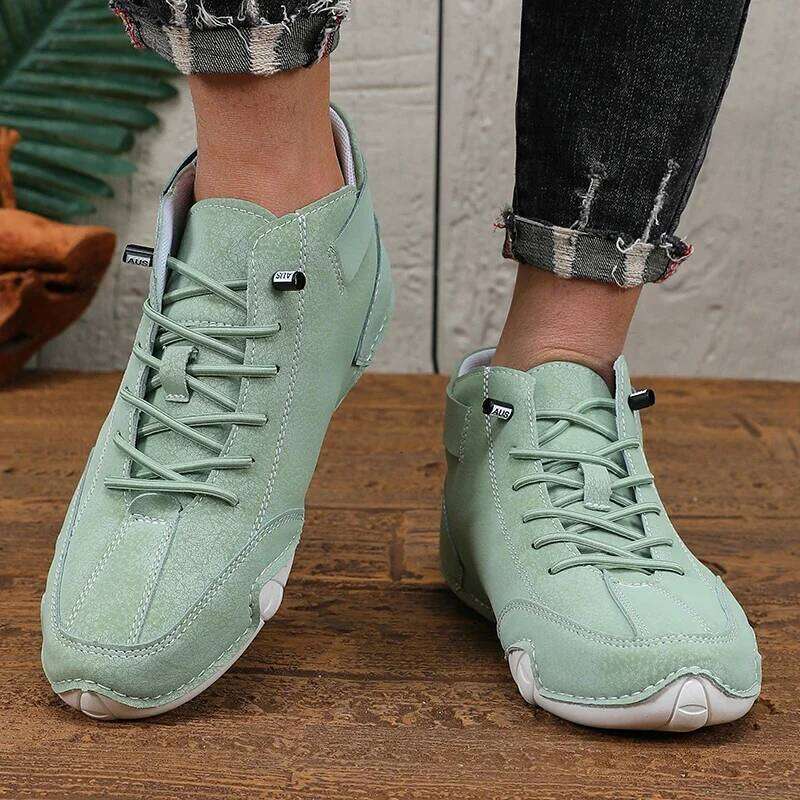 Men's Shoes Light Luxury Fashion Versatile High Top Lace Up Bare Durable Soft Stitched Sole Motorcycle Riding Men Boots