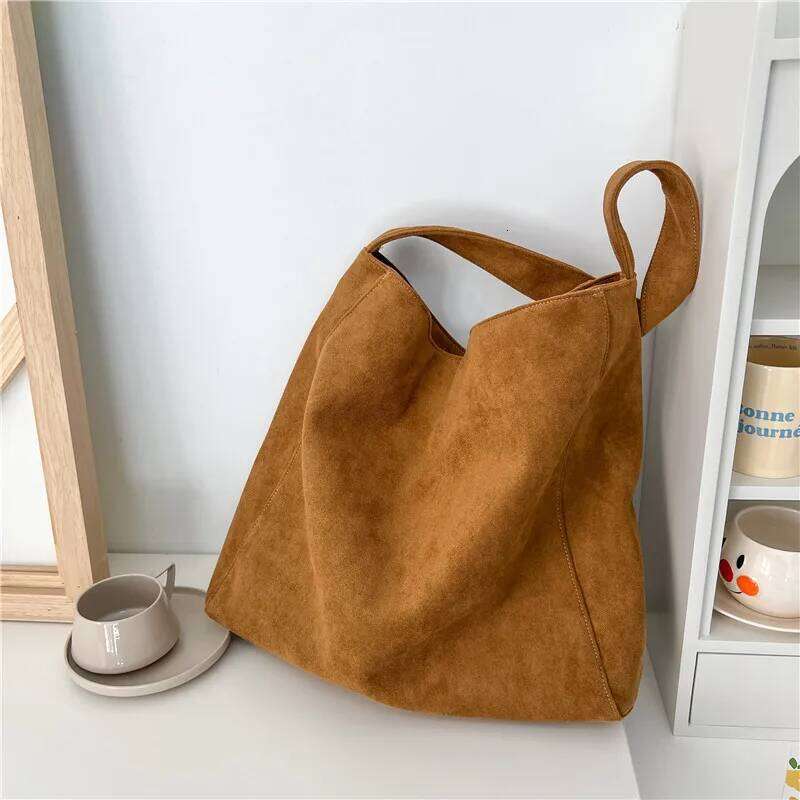 Autumn and winter new matte suede tote large capacity commuter casual shoulder fashionable versatile women's bag Z260224