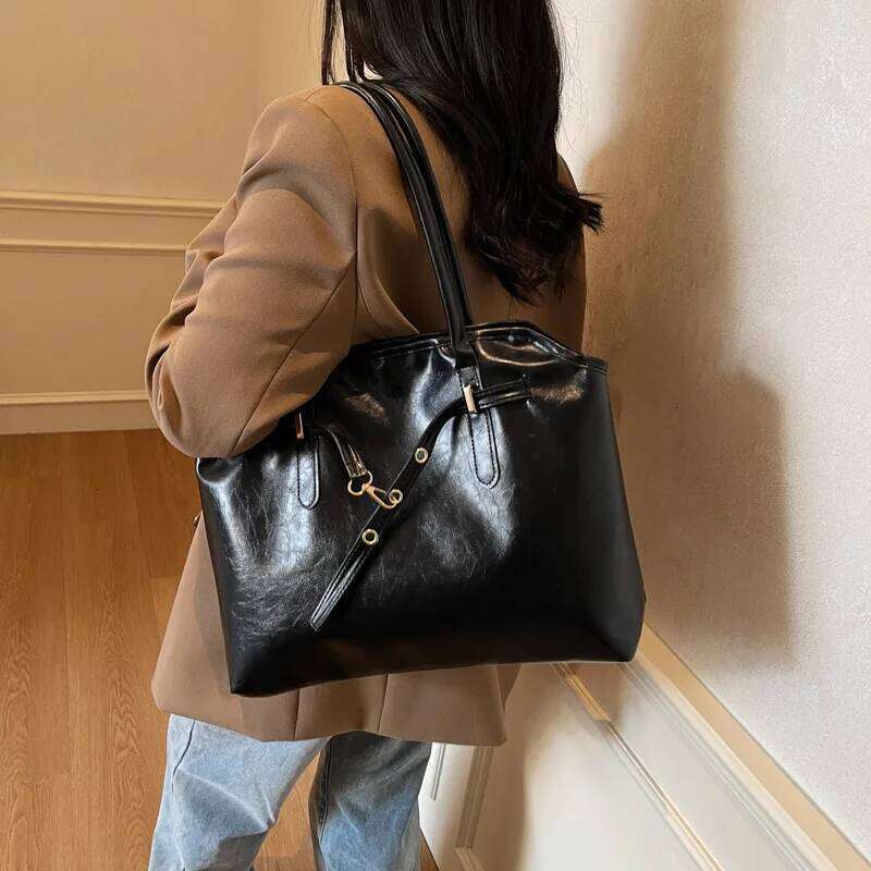 Women's Vintage Large Capacity PU Leather Tote Bag Metal Buckle Strap Accents Top - Handle Shoulder Carry Bags for Winter 2025 Z260224