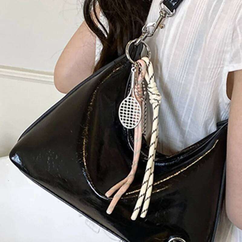 Pure Color Patent Leather Shoulder Women's Summer New Style Underarm Chain Crossbody Bag Soft Square Shape Polyester Lining Z260224