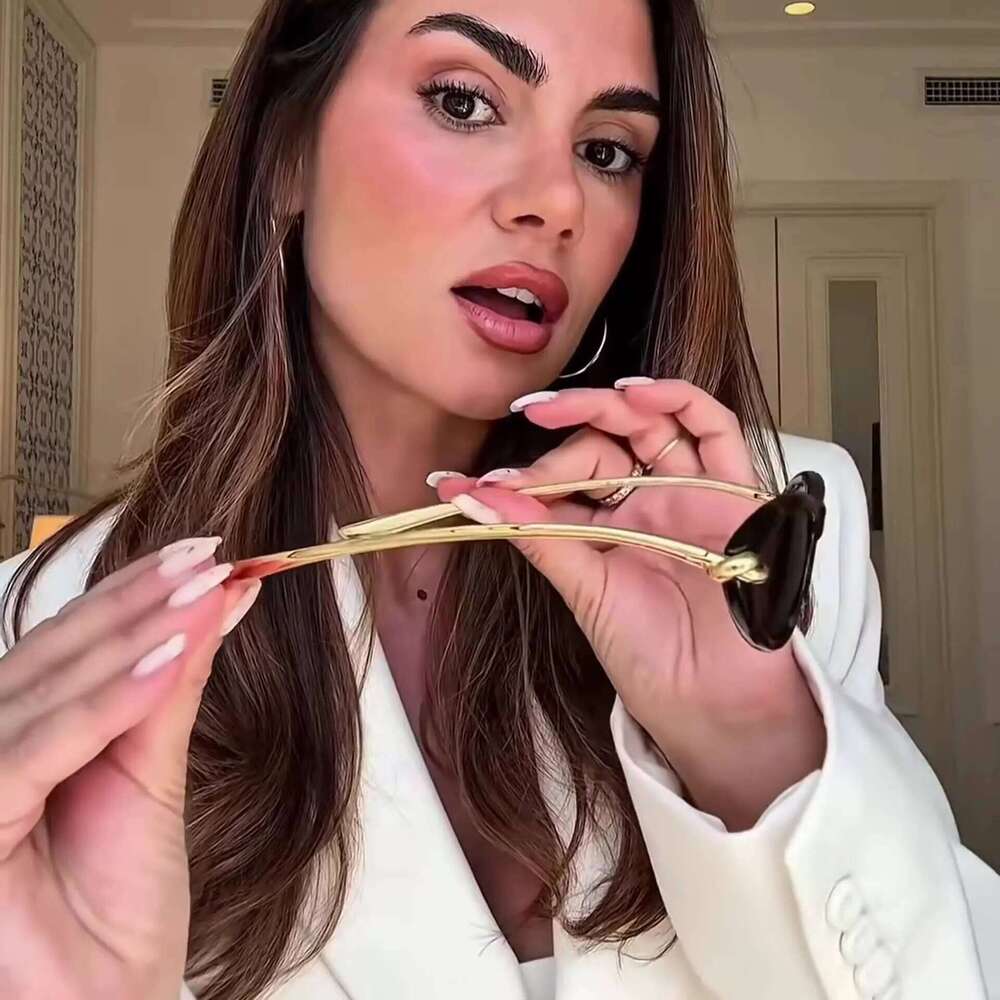 1PC 2025 New European and American Retro Design Women's Cat Eye Premium Sunglasses 26W0224