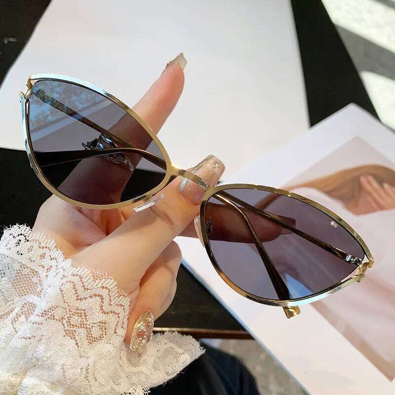 2024 Unique Metal Frame Brown UV400 Sun Women Trendy Vintage Vacation Designer Luxury Glasses Cat Eye Sunglasses 26W0224