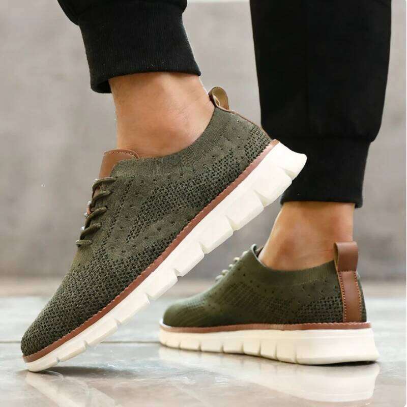 Fashion Men's Mesh Casual Shoes Breathable Knitted Walking Non-slip Sole Comfortable Flexible Running Shoe Sneakers Men