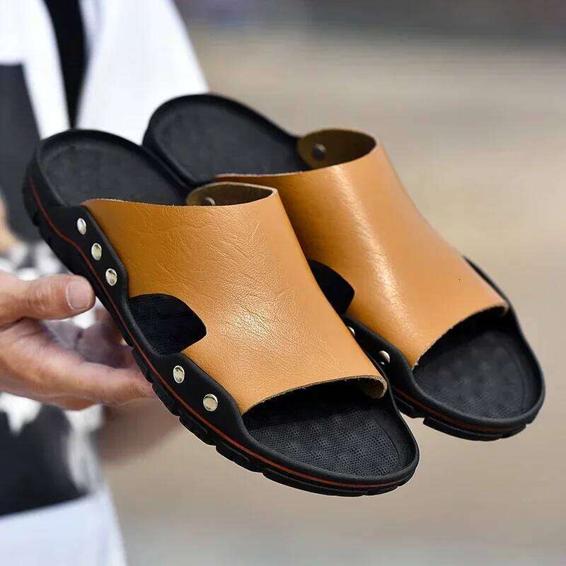 Men's Summer Exposed Toes Rivet Style High Quality Materials Lightweight Sandals Outdoor Daily Leisure Home Slippers