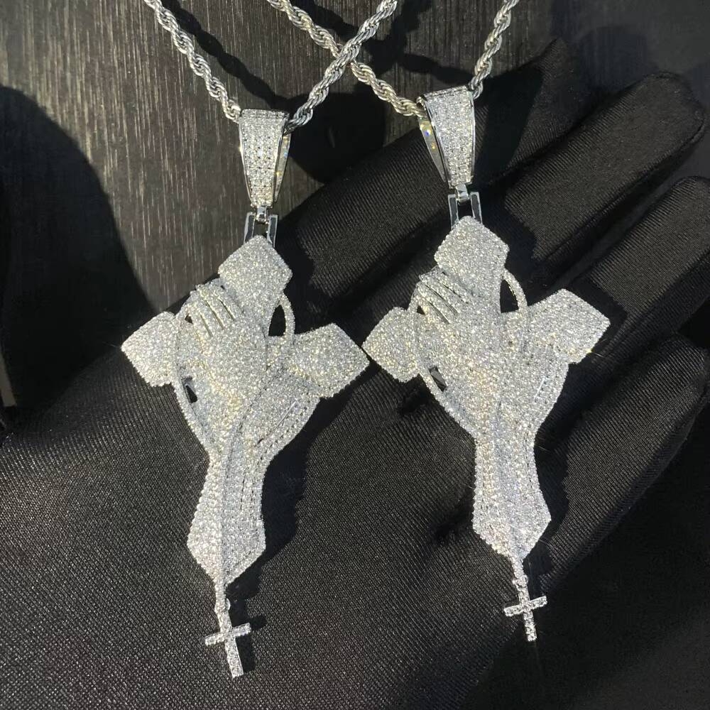 New Hip Hop Men Boy Fine Jewelry Full Iced Out Bling Cubic MoissaniteVVS Paved Praying Hand Cross Charm Pendant 91MM Necklace