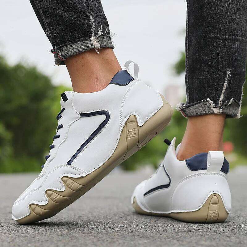 Handmade Leather Men Shoe Casual Comfortable Breathable British Business Loafers Outdoor Driving Motorcycle Boots 2025 New Trend