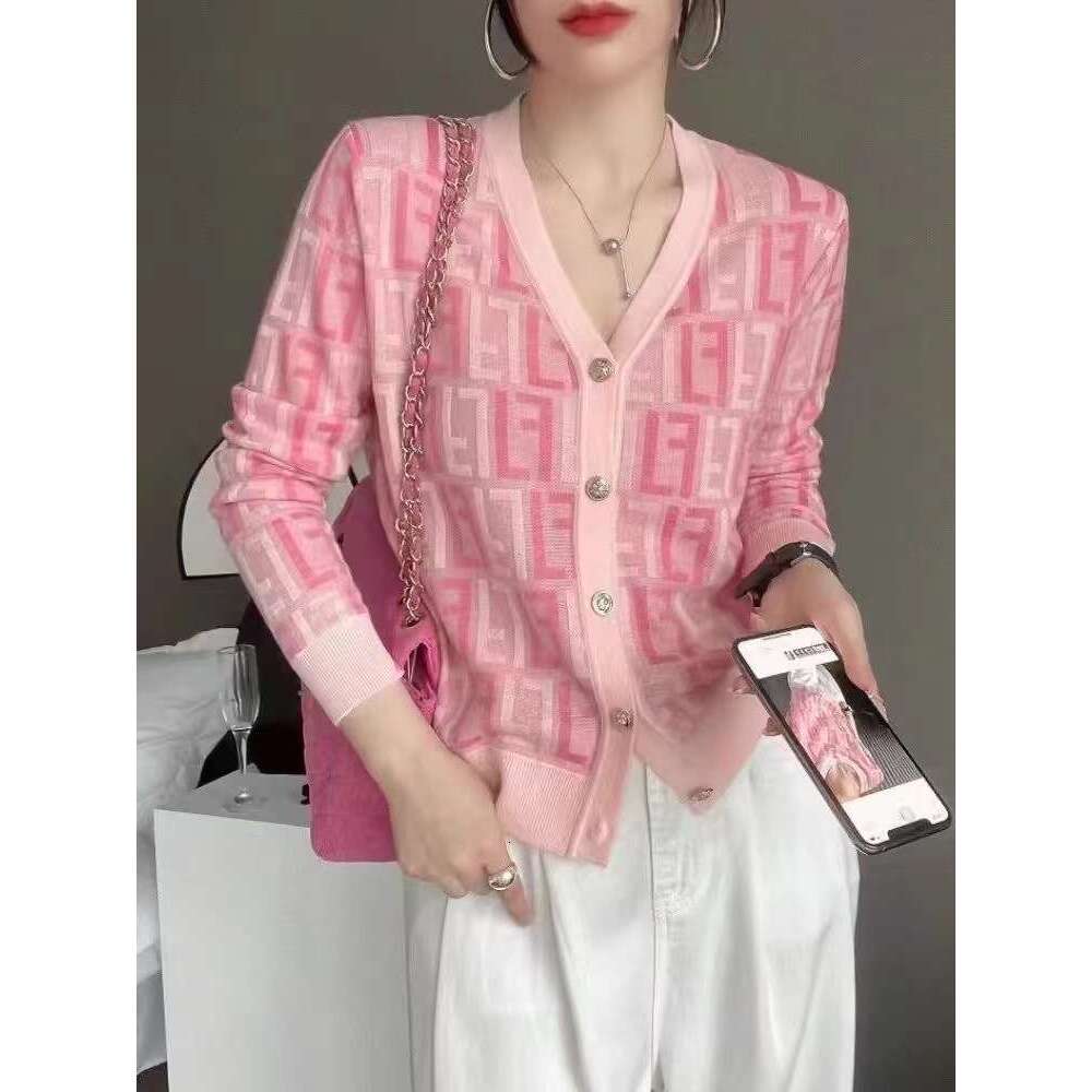 Spring And Autumn Hot-Selling Knitted Cardigan Fashionable Age-Reducing V-Neck Women's Top Versatile Letter Jacquard Long