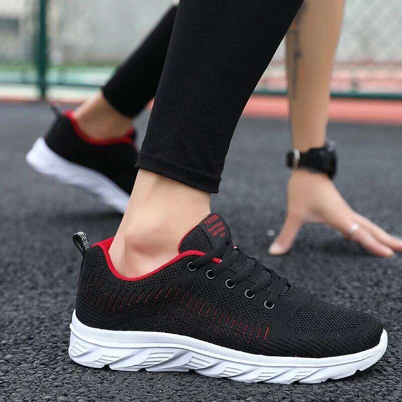 Sneakers Men Running Knit Fashion Lightweight Trainers Breathable Walking Shoe Casual High Quality Athletic Shoes