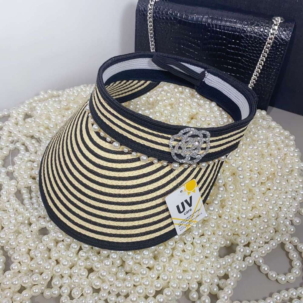Pearl-embroidered straw sun hat Women's fashionable style Sun protection Suitable for water sports and pool parties