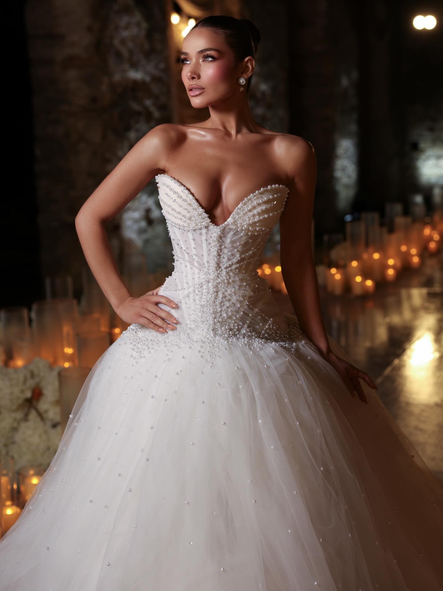 Elegant A Line Women Wedding Dress Sweetheart Neck Sleeveless Wrap Bridal Gowns Pearls Beaded Sweep Train Dress Customized vestidos de novia