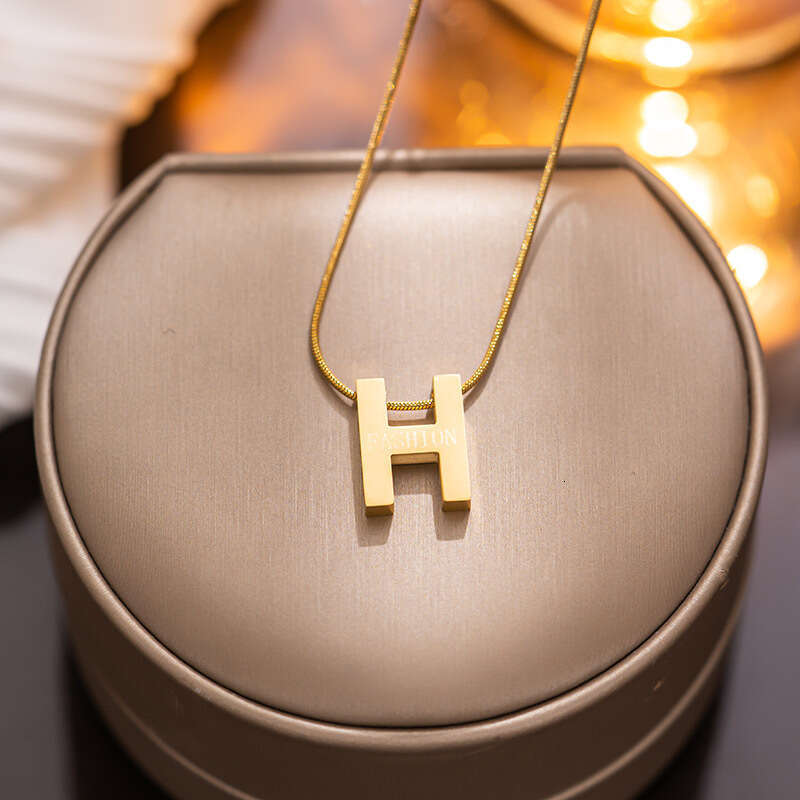 H Letter Necklace Collarbone Chain Fashionable And Simple Women's Neck Accessory