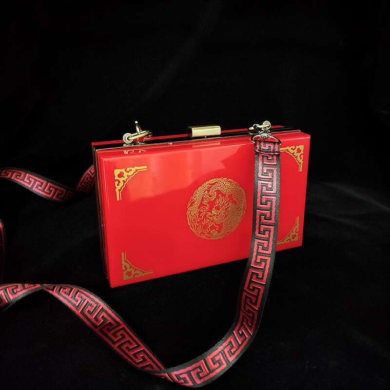 Small To Match Cheongsam, Vintage Gold-Stamped Red Bridal Clutch, Silk-Printed Hong Kong Style Wide Shoulder Strap Crossbody Small Square Bag For Wome