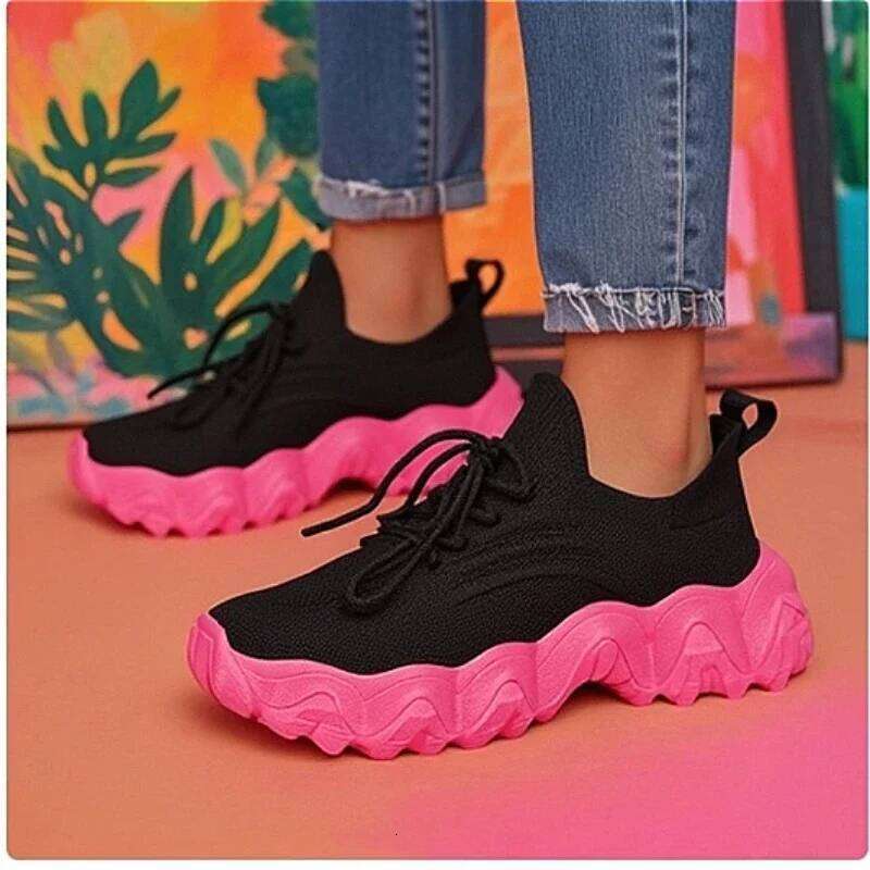 Avant Garde Women's Knitted Mesh Can Stretch Lightweight Thick Soled Cushioning Versatile for Daily Use Light Shoes