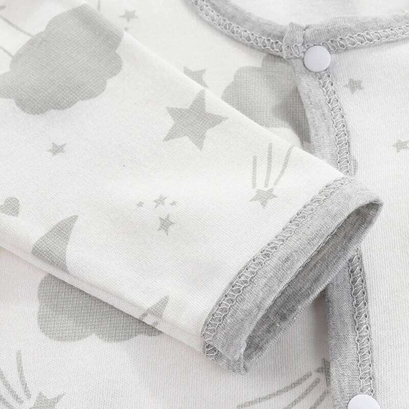 Newborn Girl Romper New Autumn and Winter CottonInfant Soft Onepiece Baby Boy Clothes 0 to 9 Months 26Y0224