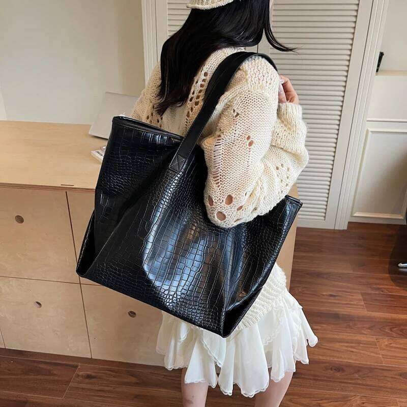 LEFTSIDE Large Capacity Stone Pattern Underarm Bags for Women 2025 New Ladies Shoulder Females Solid Color Handbags Tote Bag Z260224
