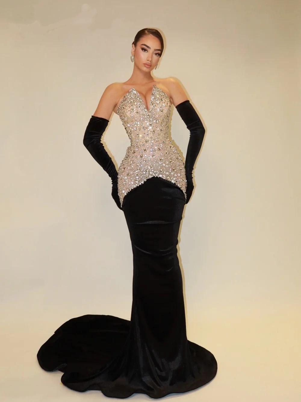 Fashion Evening Dresses Crystal Strapless Prom Dress Beaded Princess Sweep Train Illusion Sleeveless Customized Party Gowns Vestidos De Noche Plus Siz