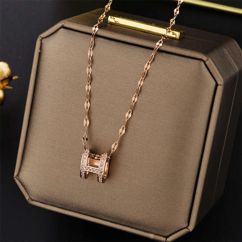 High-End Full Diamond Letter H Necklace Ins Simple Minimalist Style Clavicle Chain Choker For Women