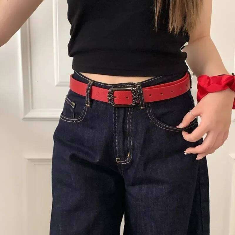 2025 Butterfly Niche Red Popular Women's Hot Selling New PU Leather Belt Simple and Versatile Jeans Decoration Y260225