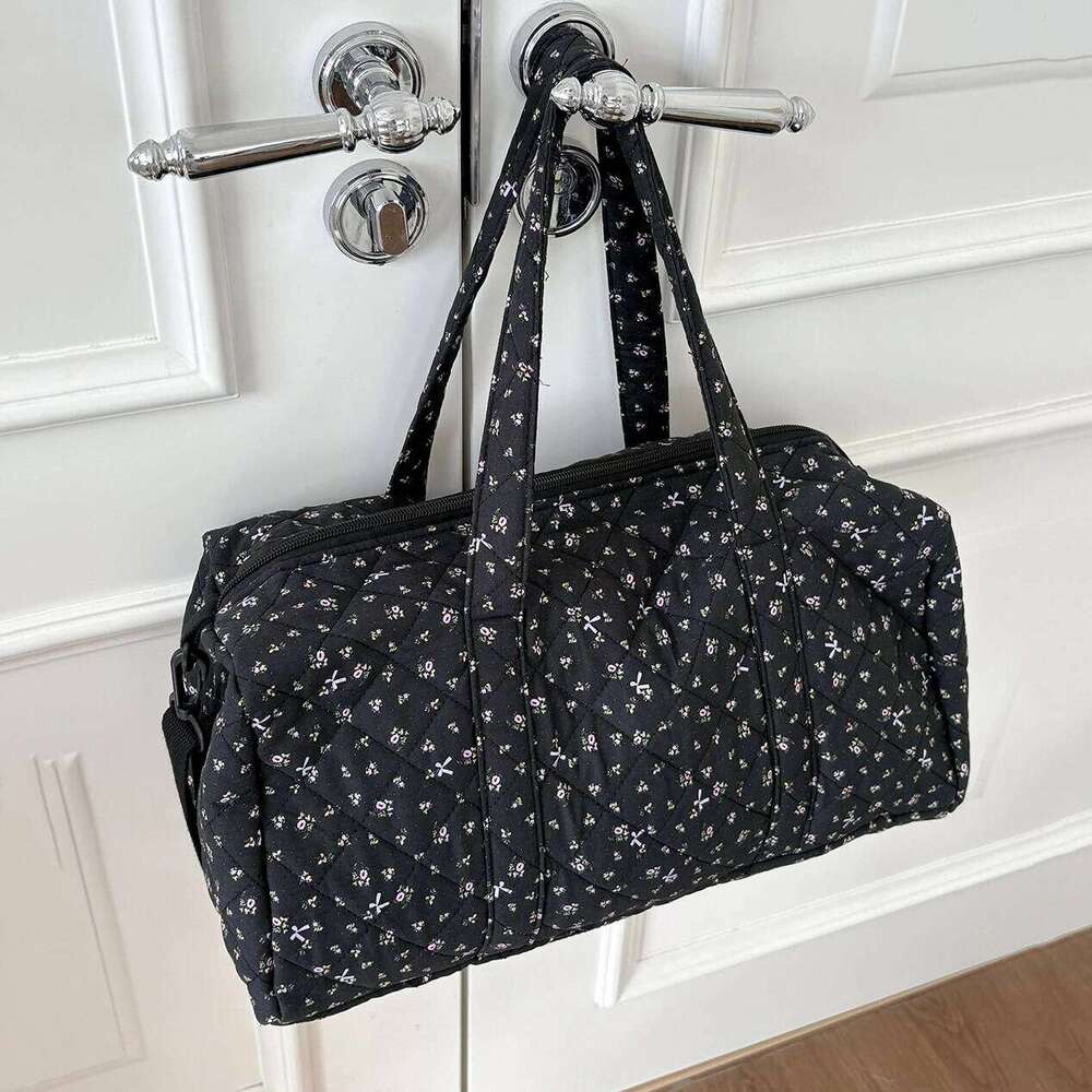 Lightweight Large Capacity Floral Quilted Travel Handheld Diagonal Boston Korean Version Ins Fresh Sweet Cotton Bag Y260225