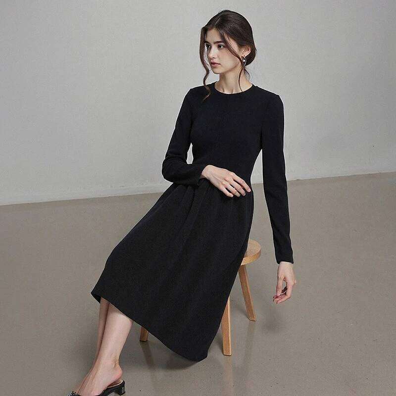 TOYOUTH Women 2025 Winter New Little Black Dress Spliced Crew-neck Minimalist Base Dresses XJ260225