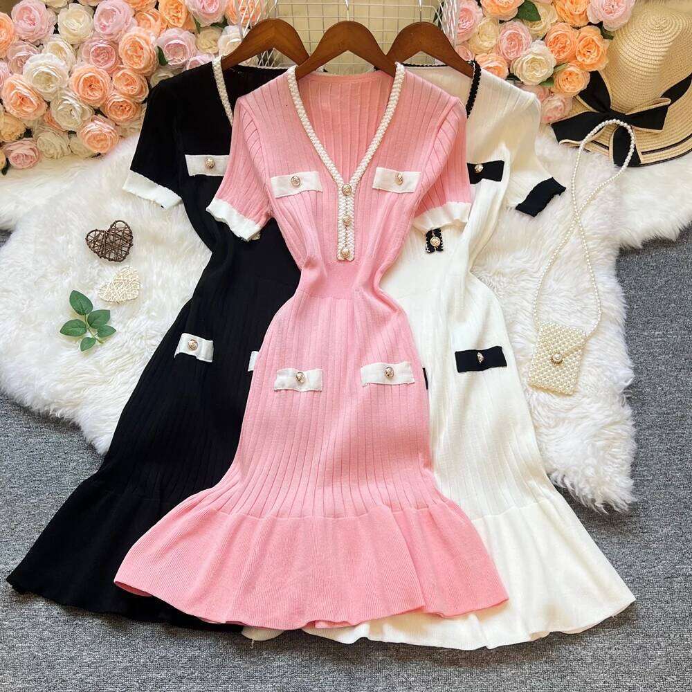 YuooMuoo Chic Fashion Sexy Package Hips Knitted Mini 2025 Summer Elegant V-neck Ruffled Party Dress Streetwear Vestidos XJ260225