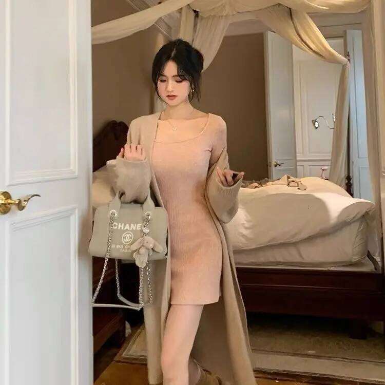 Spring Autumn New Square Neck Flared Sleeve Knitted Dress XJ260225