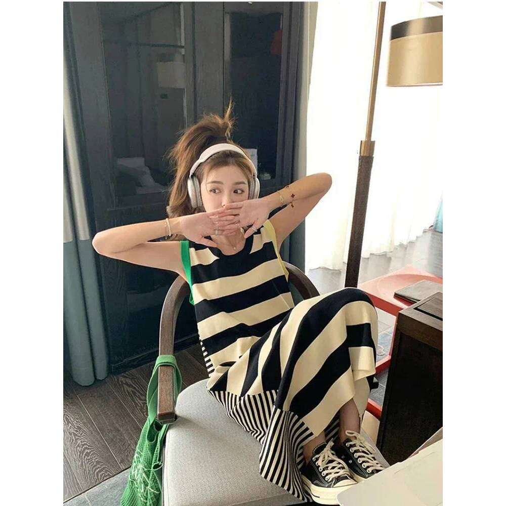 New Summer French Style Stripe Women's Casual Loose Fashion Classic Sleeveless Sweet Ladies Street Chic Female Dress XJ260225