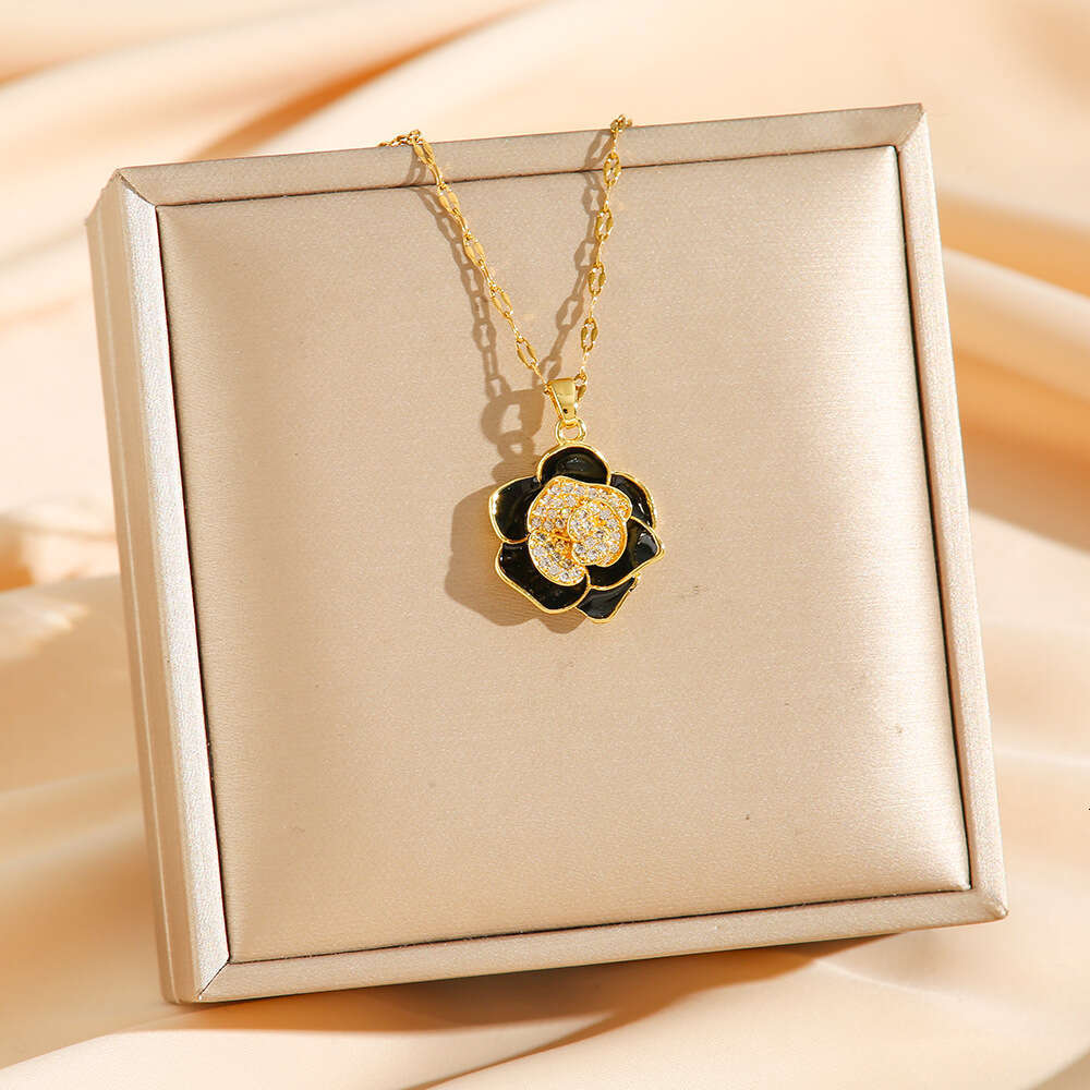 Vintage Camellia Necklace With Multi-layered Petals Full-diamonds Chain