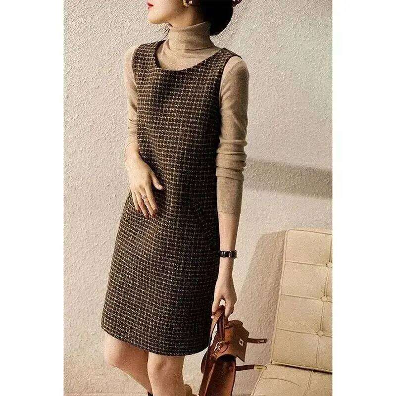 Thousand Bird Grid Round Neck Sleeveless Dress Women's 2024 Spring and Autumn New High-end Mid to Long Woolen Vest Skirt XJ260225