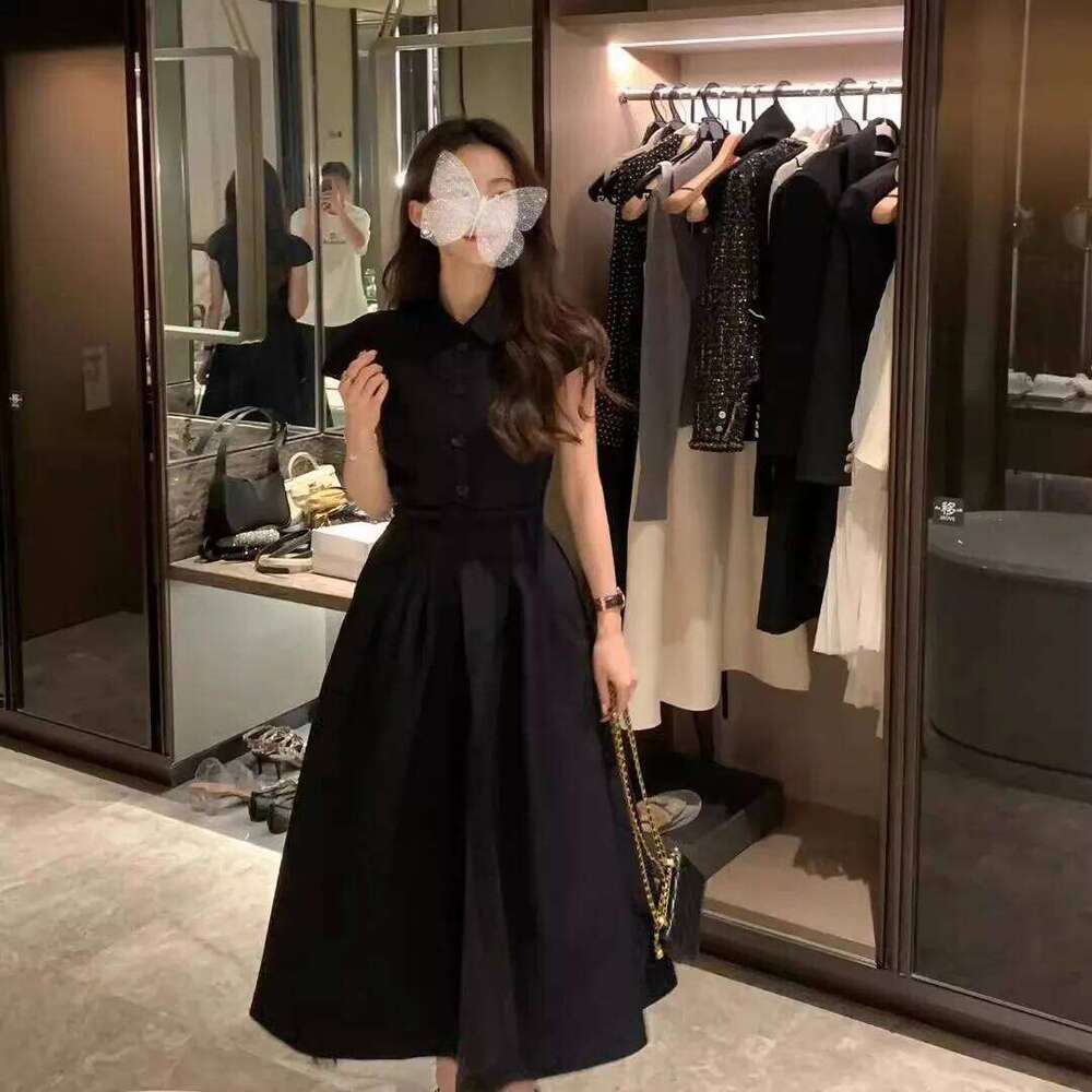 Ladies fashion French Hepburn commuter solid color umbrella dress, black short-sleeved shirtdress XJ260225