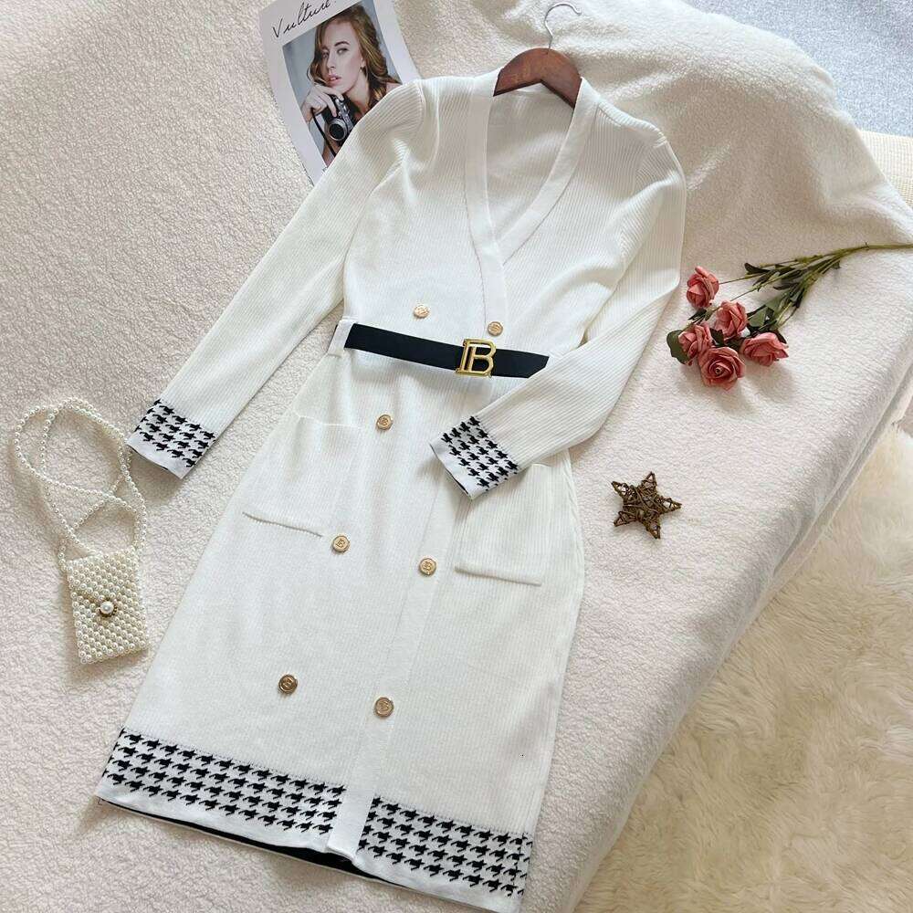 YuooMuoo Brand Fashion Woman Knitted 2025 Autumn Winter Elegant V-neck Bird Lattice Lady Office Dress Korean Party Vestido XJ260225