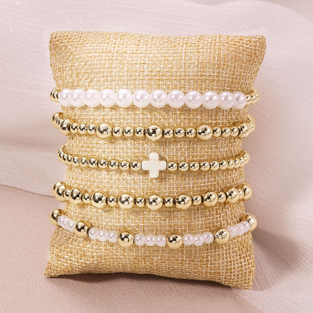 Designer jewelry Charm Bracelet Gentle Pearl and Metal Bead Set for Women Strand Stacking Bracelet Pearls Interlaced with Gold Beads Cross Decoration 