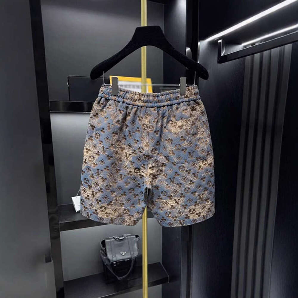 Men's Dopamine Light Luxury Summer Printed Fashion Trend Versatile Casual Stylish New Short Beach Pants