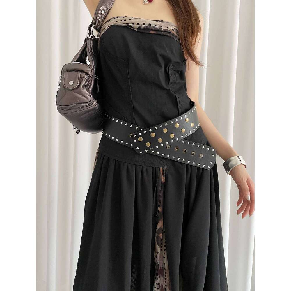 Retro Punk Style Rivet Women Wide Version With A Sense Of Design Versatile Waistband For Skirts Jeans And Leather Belt Y260225
