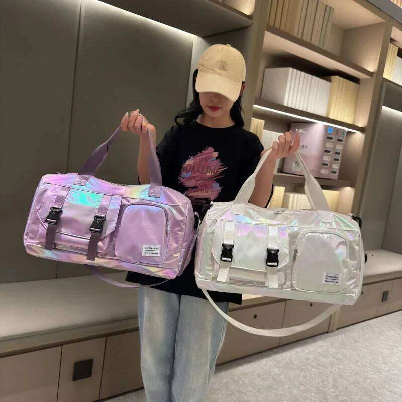 Holographic Glamour Duffel Bag Spacious,Stylish Shoulder Tote with Shoe Compartment for Effortless Weekend Escapes - Y260225