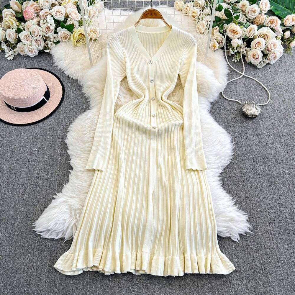 YuooMuoo 2025 Autumn Winter Women Knitted Long Brand Fashion V-neck Slim Waist Pleated Sweater Dress Lady Office Vestidos XJ260225