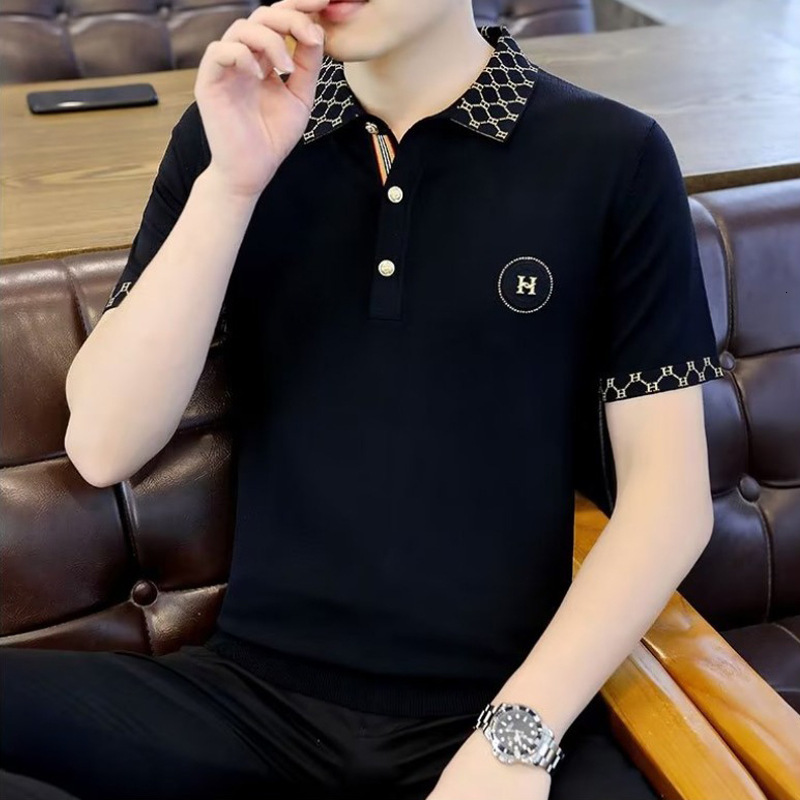 2026 New Designer Men's Summer Polo Shirt Short-sleeved T-shirt Made Of High-end Ice Silk Fabric Luxurious And Fashionable Low-neck Top Lightweig