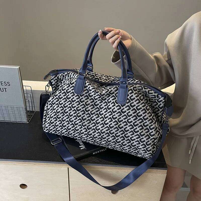 Handheld Bag Women Large Capacity Lightweight Short Distance Travel Luggage Portable Sports and Fitness for Going Out Y260225