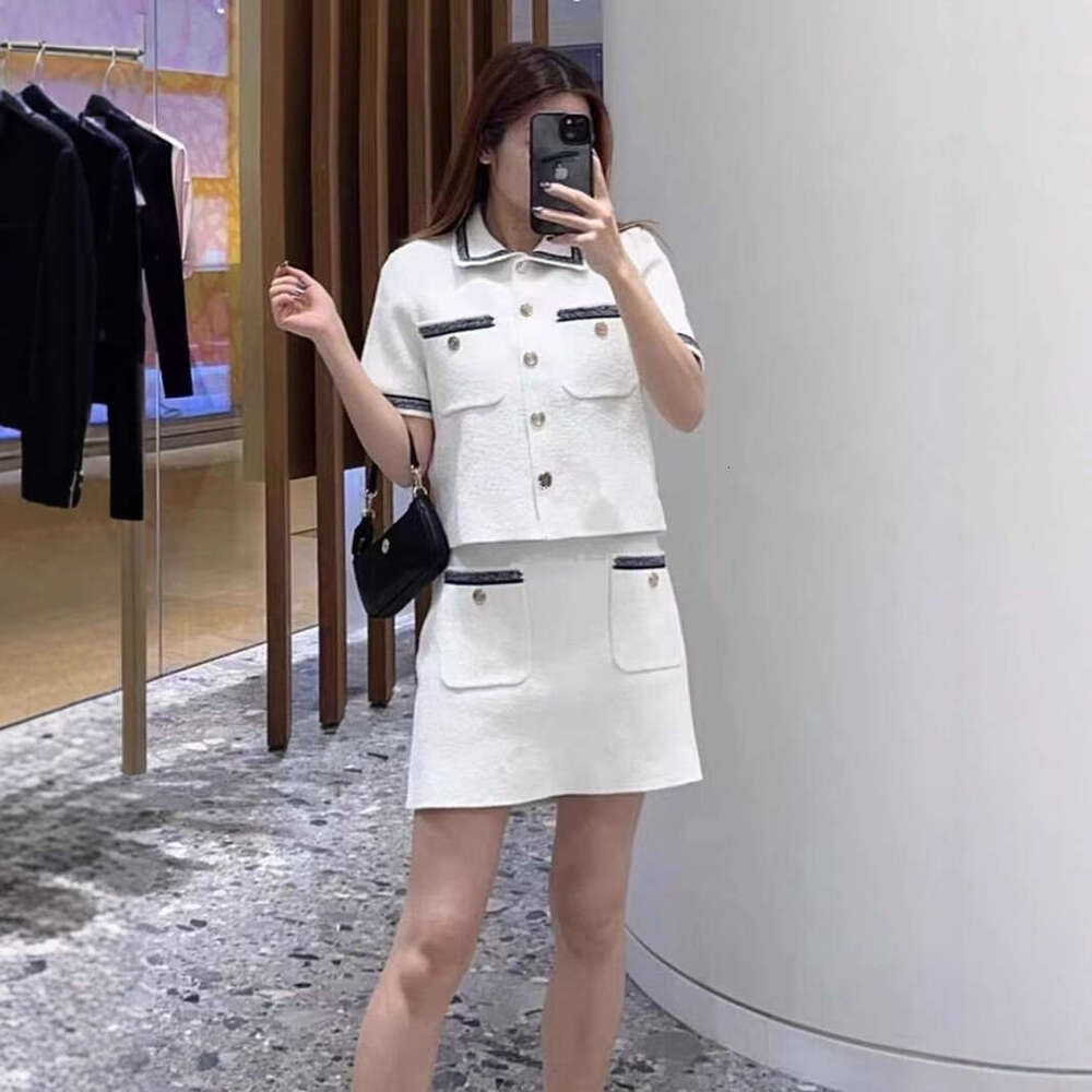 2026 Spring New French Elegant Style Small Fragrance Lapel Color-Block Knitted Cardigan Jacket + Skirt Set for Women