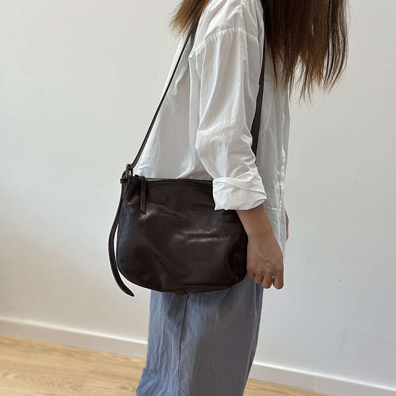 Luxury Shoulder Bags Totes New Japanese Vegetable Tanned Crossbody For Women Casual Style Single Genuine Leather High End Bucket Bag SENYY