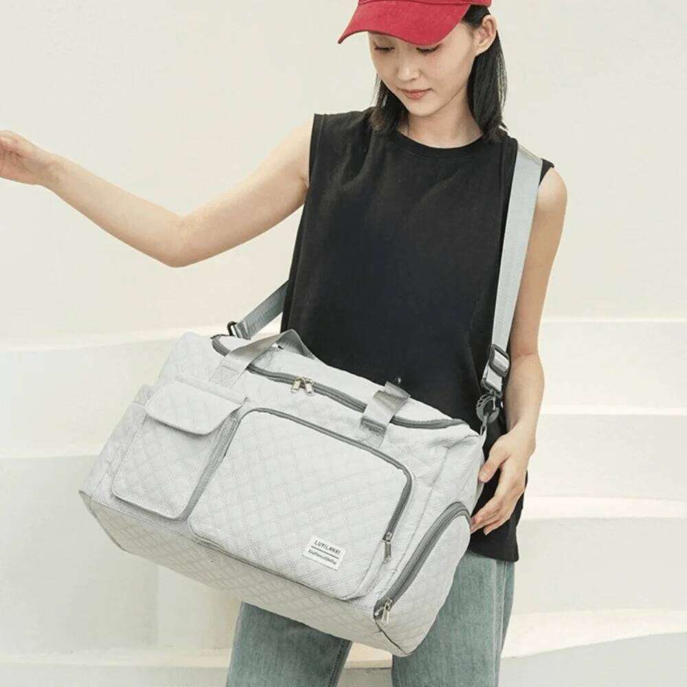 Simple Quilted Travel Duffle Solid Color Wet Dry Separation Luggage Oxford Foldable Sports Tote Bag Ladies Y260225