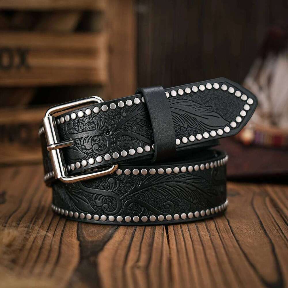 A men's and women's retro metal buckle casual style riveted brown PU belt suitable for daily business attendance four seasons Y260225