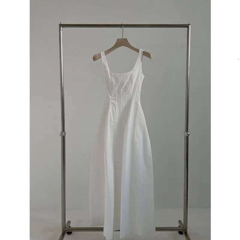 Summer New Korean Version Waist-closing to Make You Look Slim Simple Sleeveless Mid-length Skirt Suspender Chic Dress for Women XJ260225