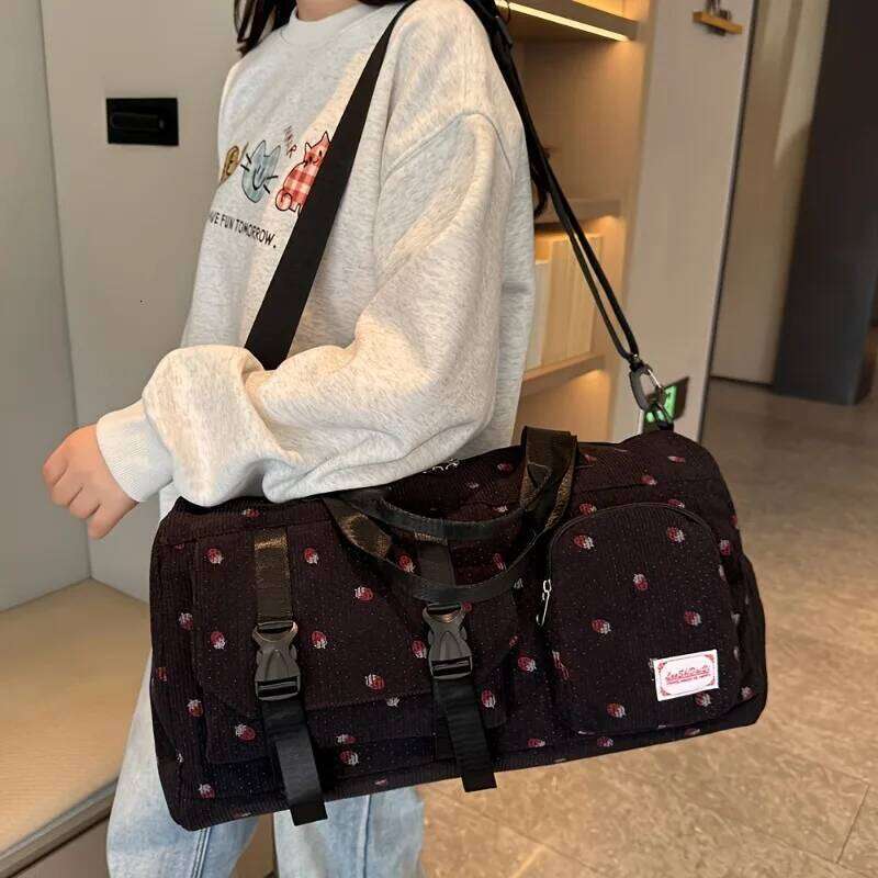 Large Capacity Travel Duffel Bag with Strawberry Pattern, Wet/Dry Separation, Independent Shoe Compartment & Multiple Pockets Y260225